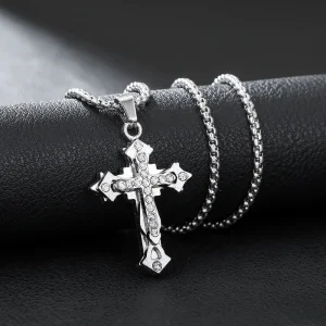 Colar Masculino Corrente de Aço Inoxidável Prateado com Pingente Cruz Dupla Camada Cravejada em Zircônias – Joia Religiosa de Luxo e Proteção